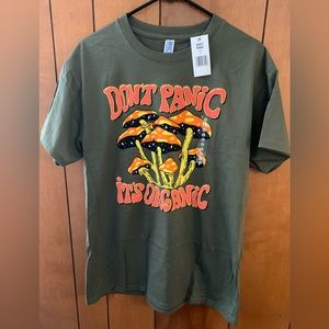 NWT Don'T Panic, It's Organic' Mushroom Graphic Tee T-Shirt Top Shirt